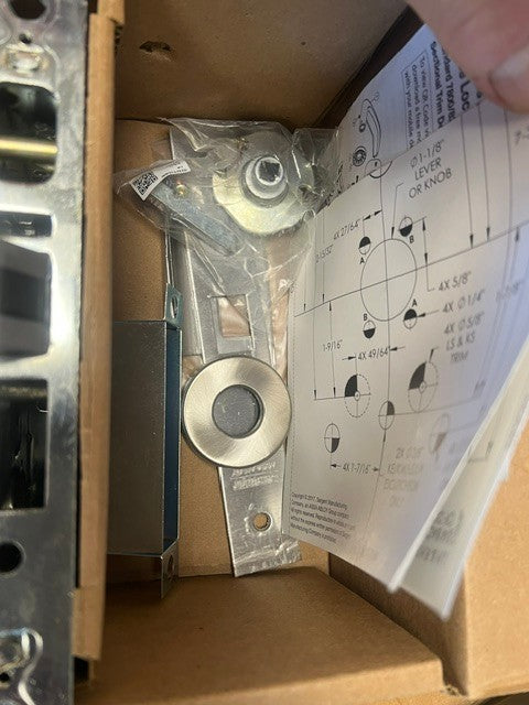 SARGENT MANUFACTURING 8215 LNL US32D PASSAGE FUNCTION 