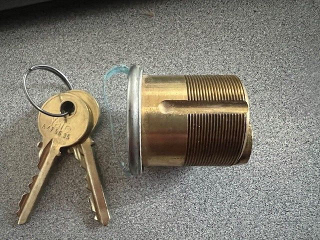YALE ACCENTRA  2153  1 1/8" MORTISE CYLINDER WITH  2160  CAM US26D SB KW