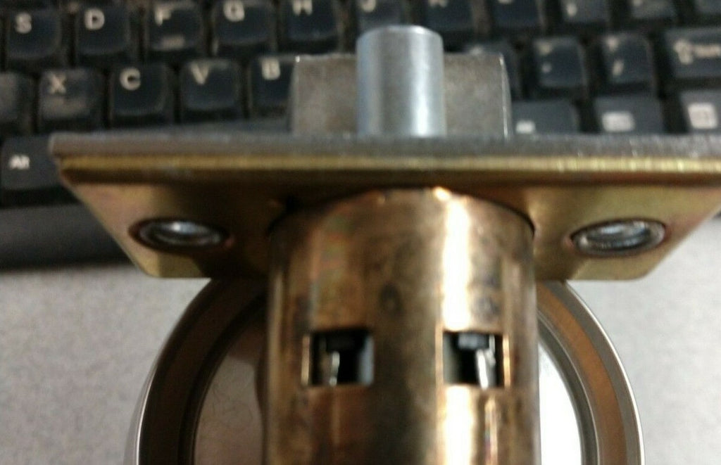 CORBIN EMHART DEAD LATCH 2 3/4" BACKSET (LOOK AT PICTURES CAREFULLY)