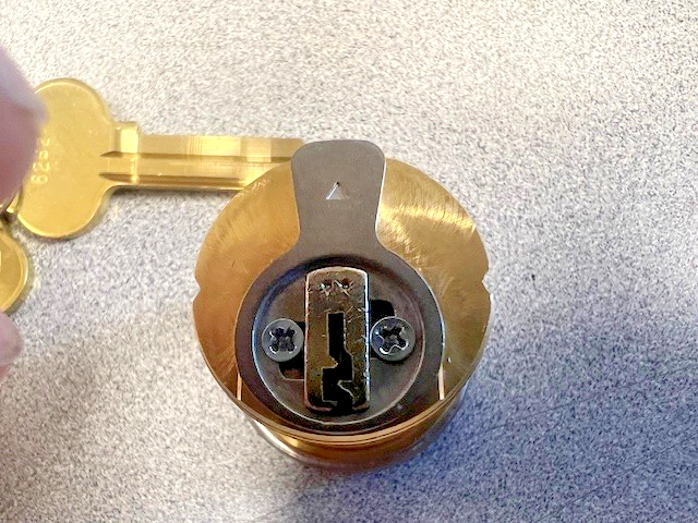 CORBIN RUSSWIN 1000-114-626 62B2 KEYWAY O-BITTED WITH 2 KEY BLANKS