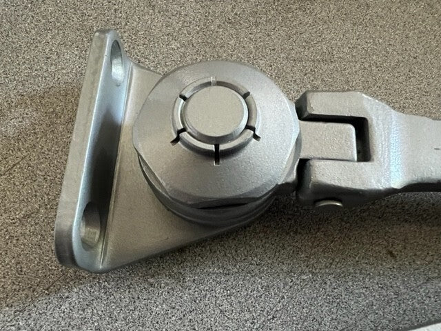 UAC DOOR CLOSER  UAC DC-F8400HO  HOLD OPEN ALUM TRI PACK