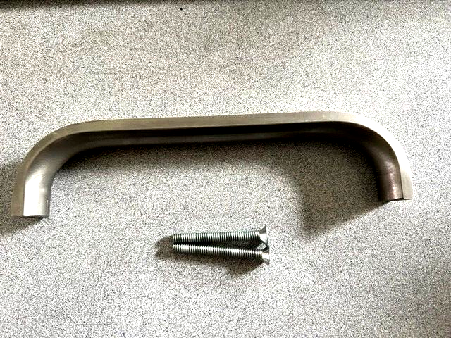 HAGER HINGE 1G 8" CC MODIFIED DOOR PULL US32D STAINLESS STEEL