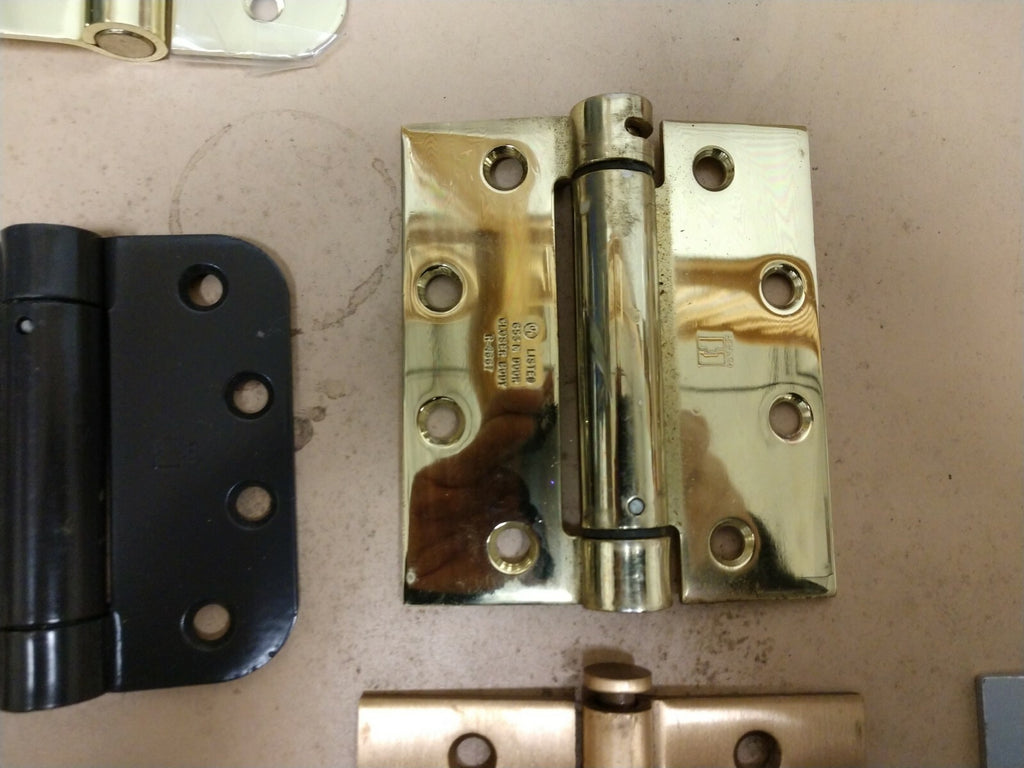 HANDYMAN ASSORTMENT OF 23 RESIDENTIAL & COMMERCIAL DOOR HINGES