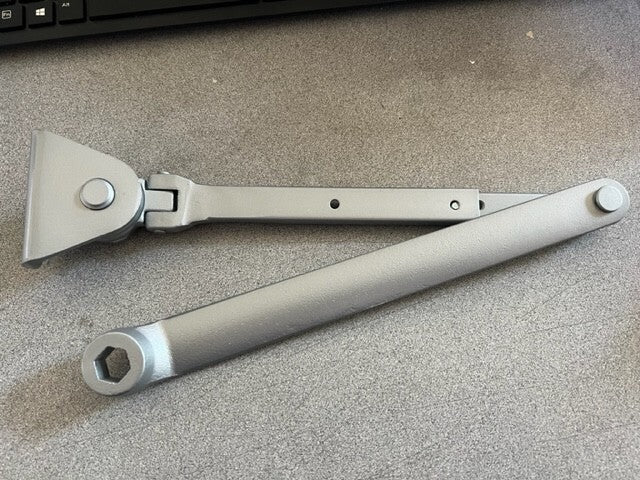UAC DOOR CLOSER  UAC DC-F8400HO  HOLD OPEN ALUM TRI PACK