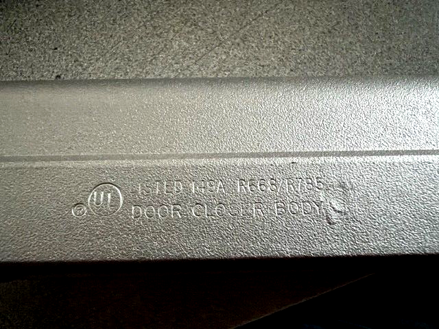 NORTON   DOOR CLOSER 8102 SIZE 2 BODY ONLY FOR 34" INTERIOR DOORS ADJ UP