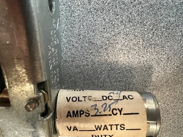 ADAMS RITE 7570 540 24VAC INTERMITANT USED BODY AND SOLINOID ONLY