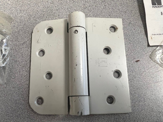 1 PR  1754 4" x 4" Square by 5/8" Rad /Corner Steel Full Mortise Resi l Spring