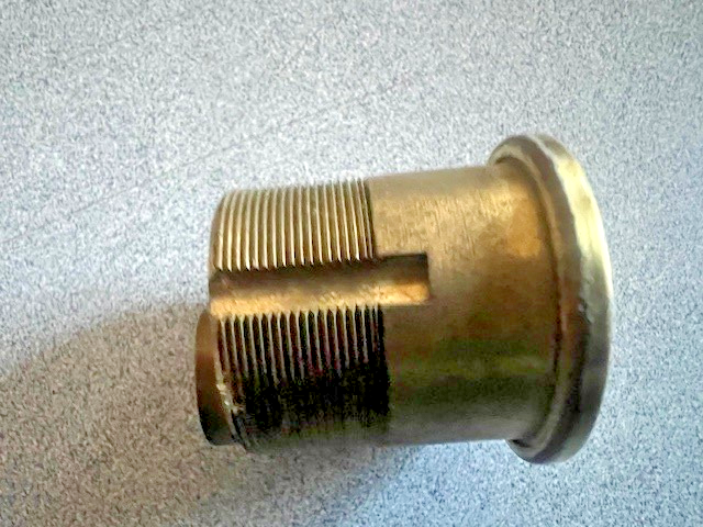 SARGENT HARDWARE # 42 1 1/4" IC HOUSING IN US4 & COLLAR