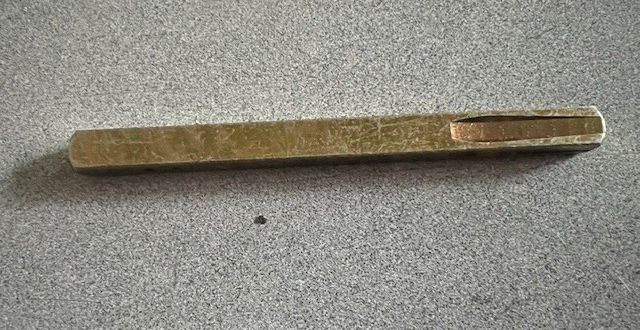 Accentra Yale 1173L Spindle F/Passage 4 1/4" LEVER SPINDLE FOR PASSAGE