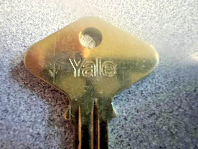 YALE ACCENTRA FN 11 GA 6 PIN KEY BLANK 