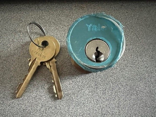 YALE ACCENTRA  2153  1 1/4" MORTISE CYLINDER WITH  2160  CAM US26D PARA KW