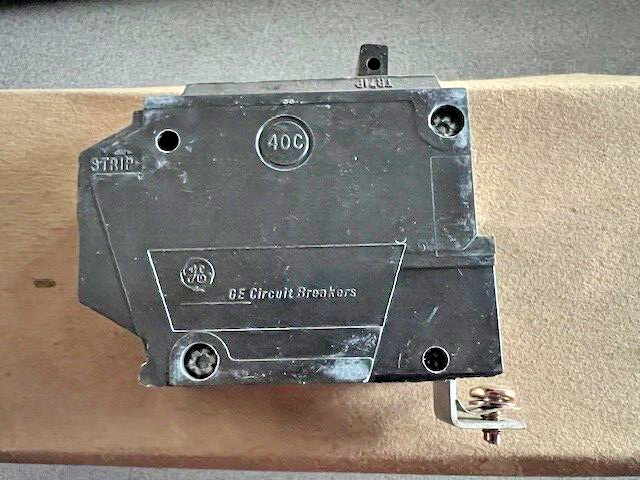 1 NEW GE General Electric THQB1130  Breaker 30 amp Single Pole