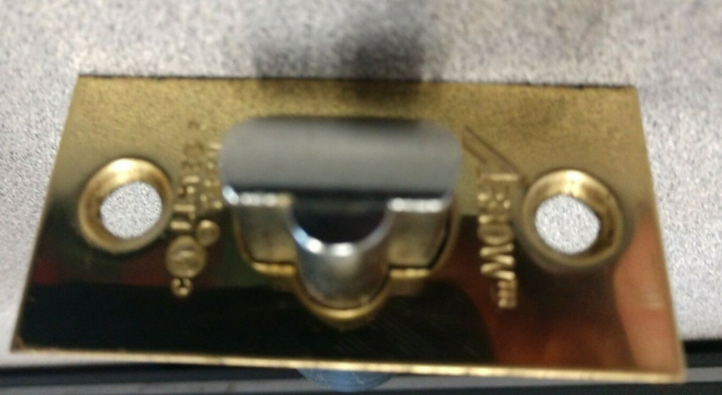 ARROW LOCK 2 3/4 DEADLATCH WITH A 1 1/8" X 2 1/4" FACE IN US3