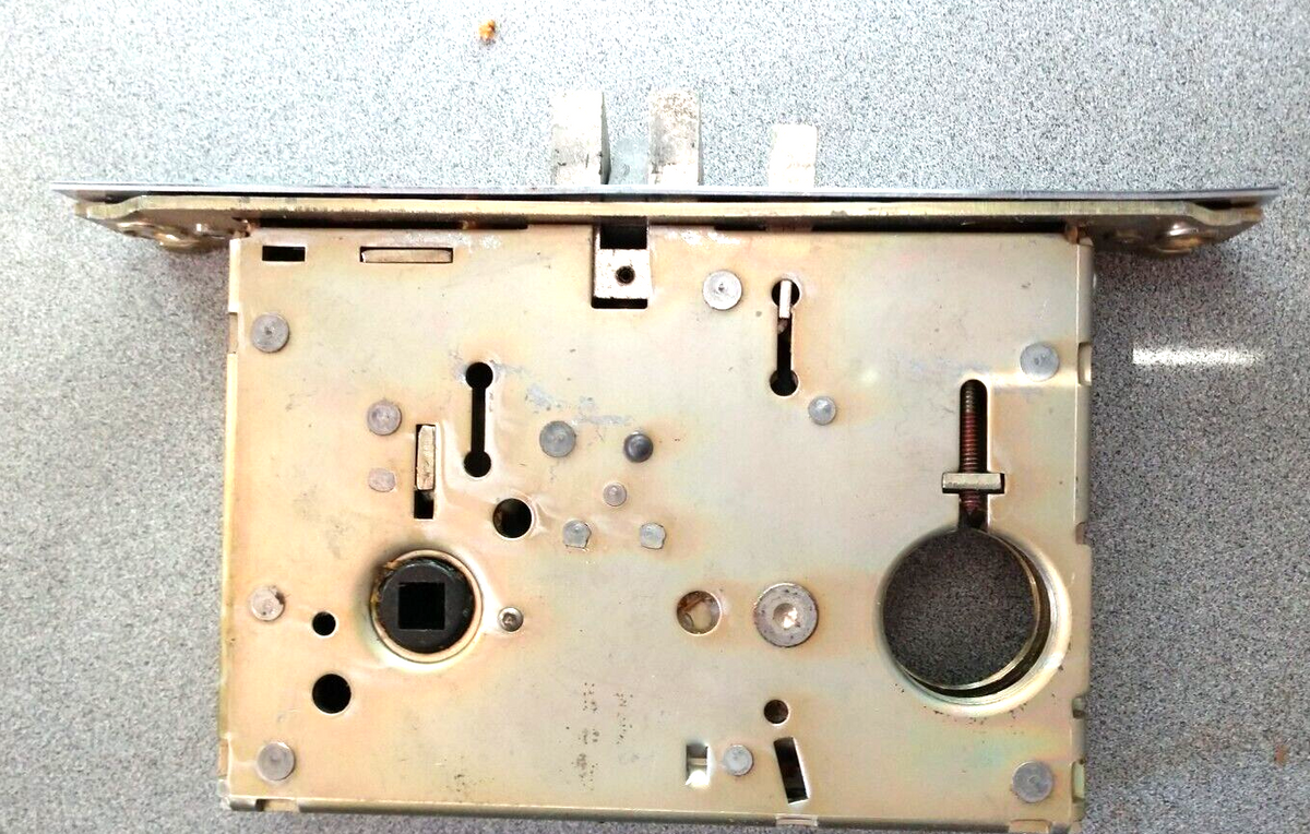 ARROW LOCK USED B17 CLASSROOM BODY AND SCALP ONLY US26D HANDED RHR
