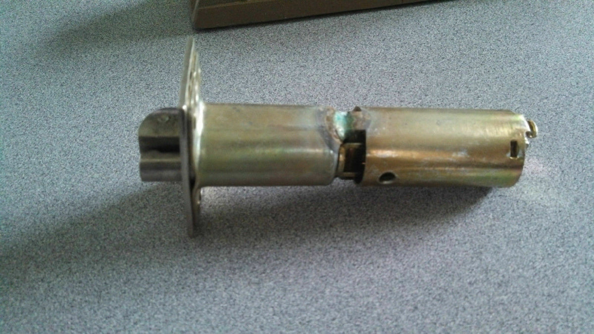 ACCENTRA YALE 694 X 481 DL EXT 5" B.S. DEADLATCH  YALE 5400 SERIES LOCKS US26D