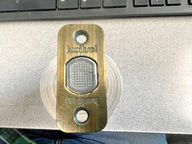 KWIKSET DEADBOLT ONLY 2 3/4" BS ANTIQUE BRASS