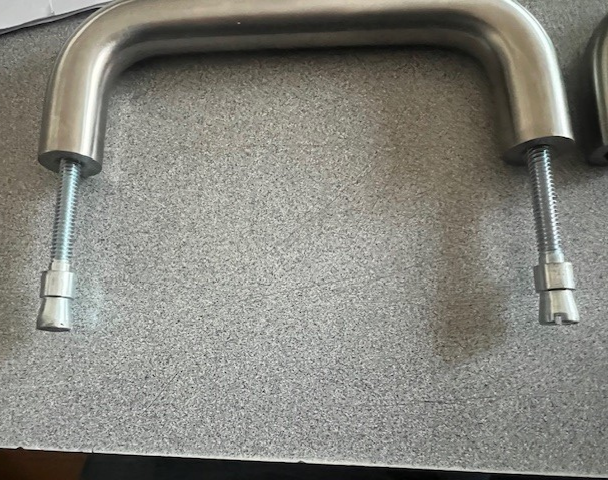 DON JO PULL 14 X 14 X 32D #3 MOUNTING 5 1/2" CC 6" LENGTH US32D (1 SET  SHOWN)