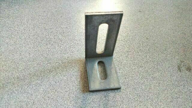 HADRIAN HARDWARE 604210 H.R.Brcd.PILASTER FLOOR L BRACKET