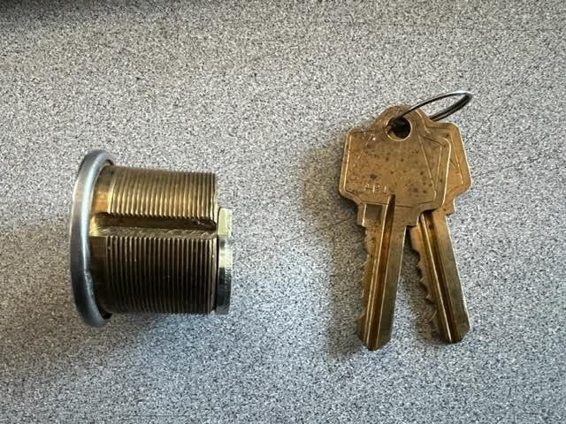ARROW LOCK 1 " ( WITH CAM)  MORTISE CYLINDER AR 5  PIN KR US26D