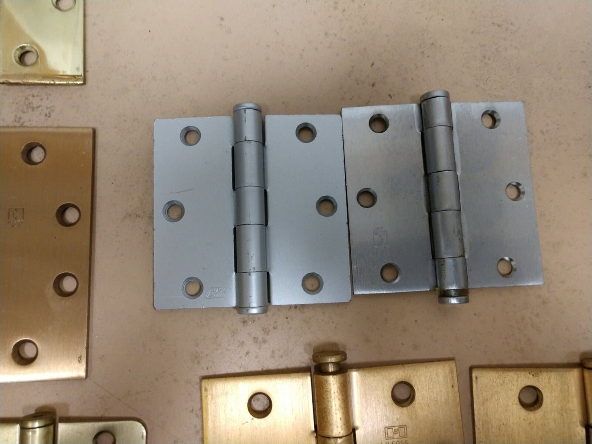 HANDYMAN ASSORTMENT OF 23 RESIDENTIAL & COMMERCIAL DOOR HINGES