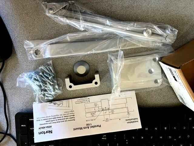 NORTON DOOR CLOSER 1700 ALUM TRI-MOUNT ADJUSTABLE FOR SIZE 3 OR 4  WITH COVER