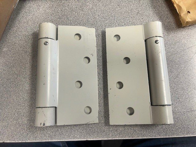 1 PR  1754 4" x 4" Square by 5/8" Rad /Corner Steel Full Mortise Resi l Spring