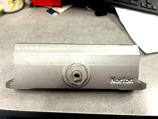 NORTON DOOR CLOSER 1604 BODY ONLY AKA 20-1604-4001 ALUMINUM FIN