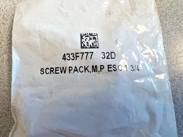 Corbin Russwin 433F77 US32D FOR ML2000 & ML2200 Escutheon Throughbolt Packet