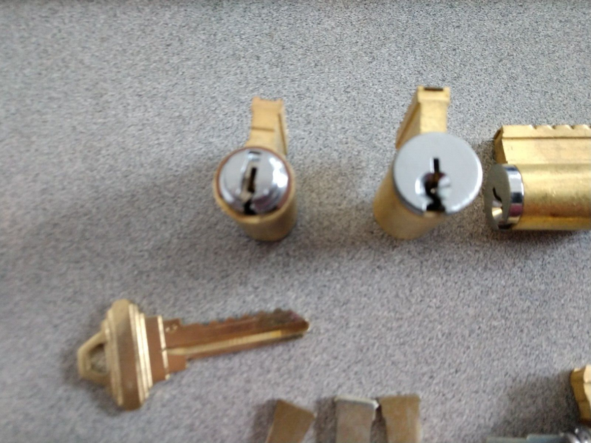 4 EACH ARROW LOCK H SERIES 6 PIN CYLINDERS W/ SC KEYWAY