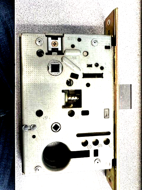BEST ACCESS SYSTEMS SERIES 40H LOCK BODY ONLY USED W/DEADBOLT LESS AUX LATCH