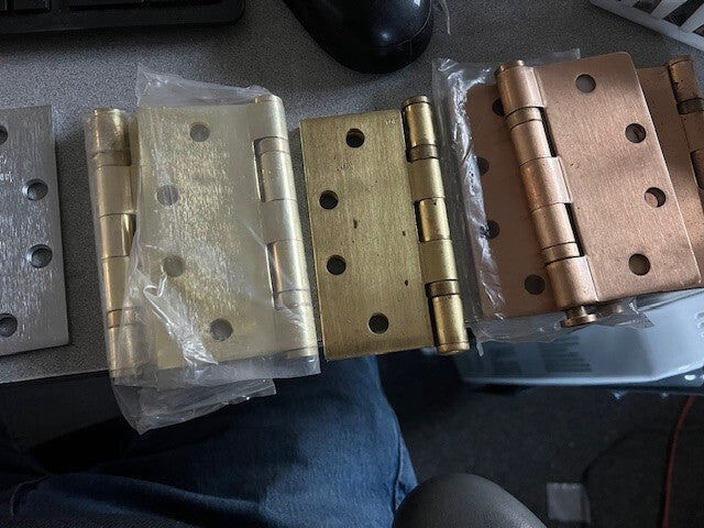LOT OF 17 COMMERCIAL GRADE HINGES FOR COMMERCIAL DOORS