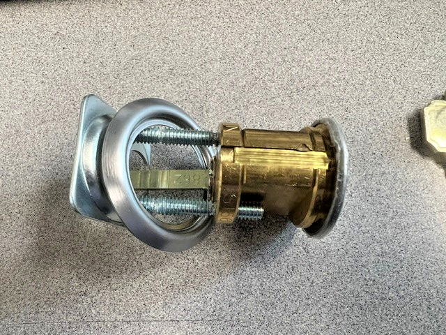 HAGER MANUFACTURING 3901 US26D KA2 SC2 KEYWAY