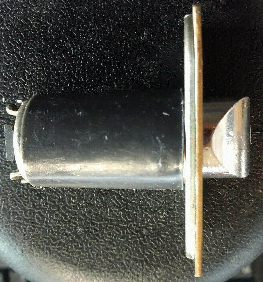 SMR UL 2 3/4" SPRING DEAD LATCH IN US10B  