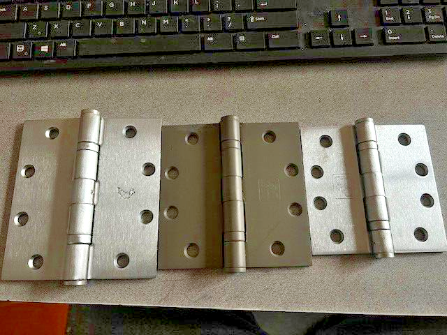 LOT OF 17 COMMERCIAL GRADE HINGES FOR COMMERCIAL DOORS