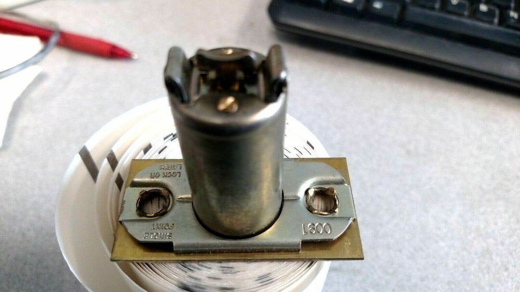 ARROW LOCK 2 3/4"  DEAD LATCH US3 (LOOK CAREFULLY)