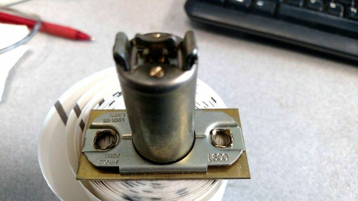 ARROW LOCK 2 3/4"  DEAD LATCH US3 (LOOK CAREFULLY)