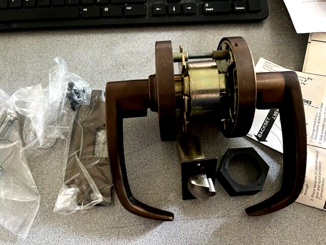 SARGENT LOCK 10 G 13 LL 10B EXIT LOCK PASSAGE INSIDE  X RIDGID HANDLE OUTSIDE