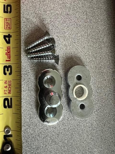 DOUBLE ACTING CENTER PIVOT SET WITH FASTENERS