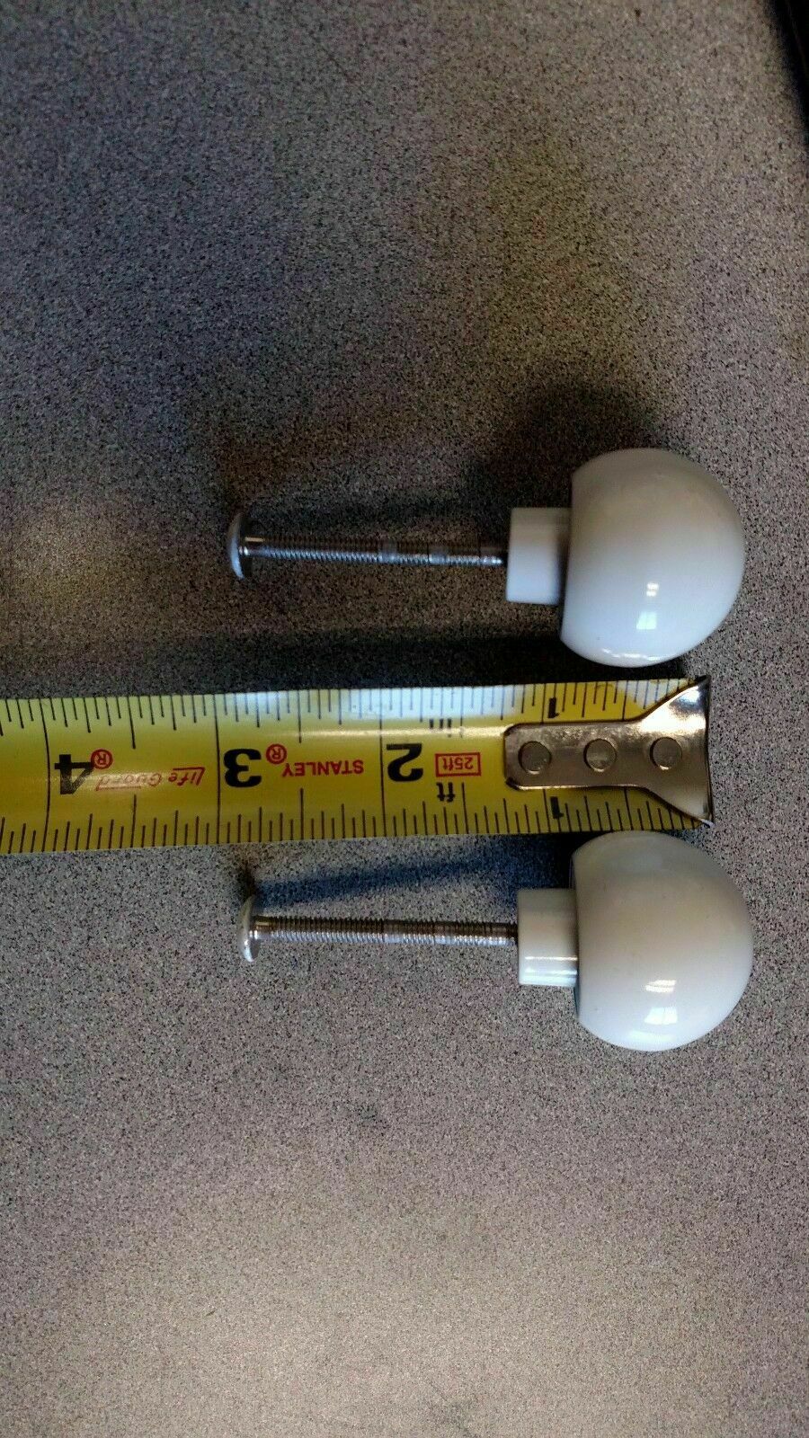 CABINET PULL (PAIR) WHITE ROUND