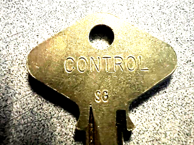 YALE ACCENTRAFN117C CONTROL KEY SG KEYWAY