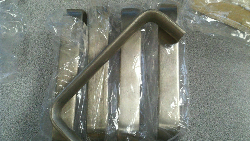 1 EA  STAINLESS STEEL COMMERCIAL DOOR PULL 1/2 ROUND HEAVY HEAVY DUTY  MINT