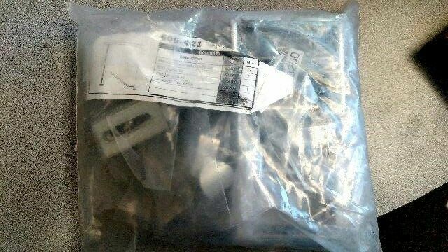 HADRRIAN HARDWARE Part: Active Part: 600421 - H/R Corner  BATHROOM HARDWARE KIT