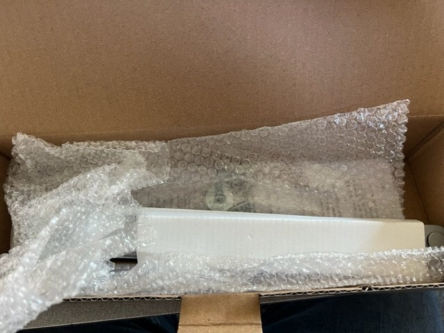 UAC DOOR CLOSER  UAC DC-F8400HO  HOLD OPEN ALUM TRI PACK