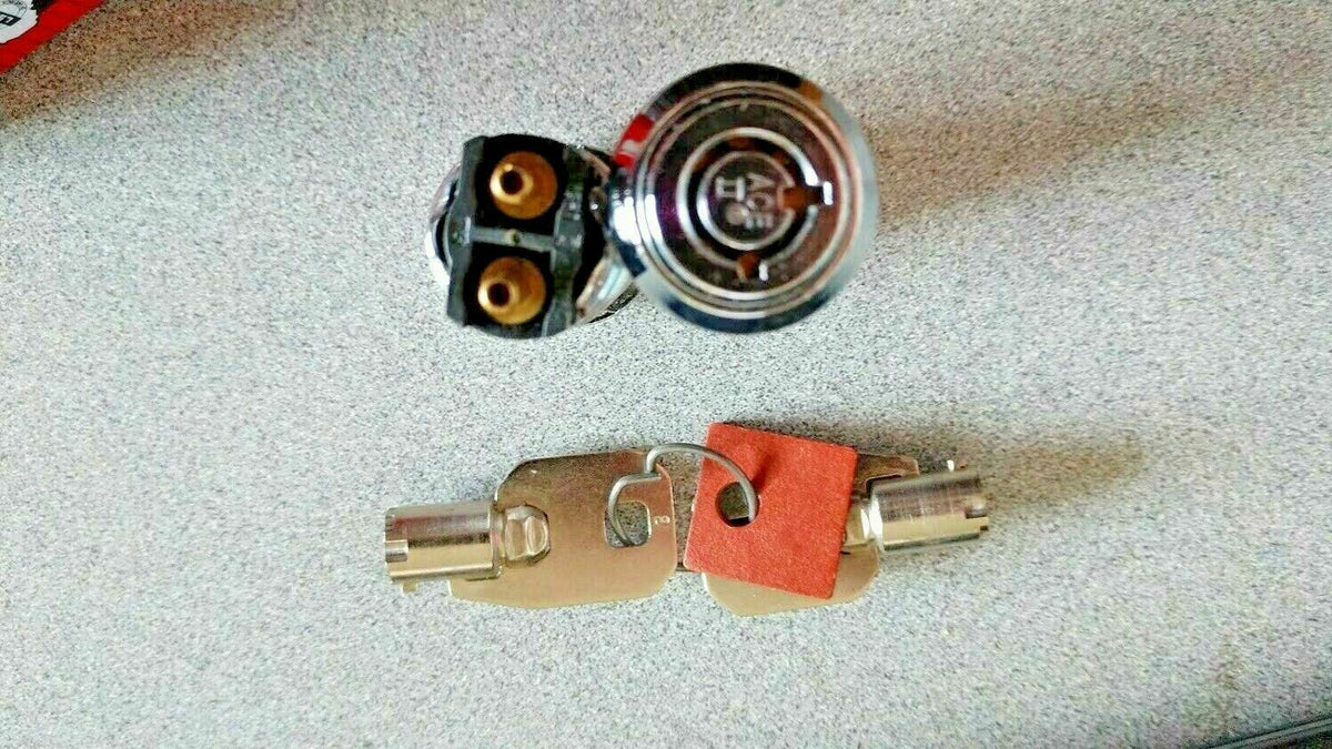 2 EACH LOCKSMITH ACE KEYWAY KEYSWITCH WITH TWO KEYS (ON-OFF) KEYED ALIKE