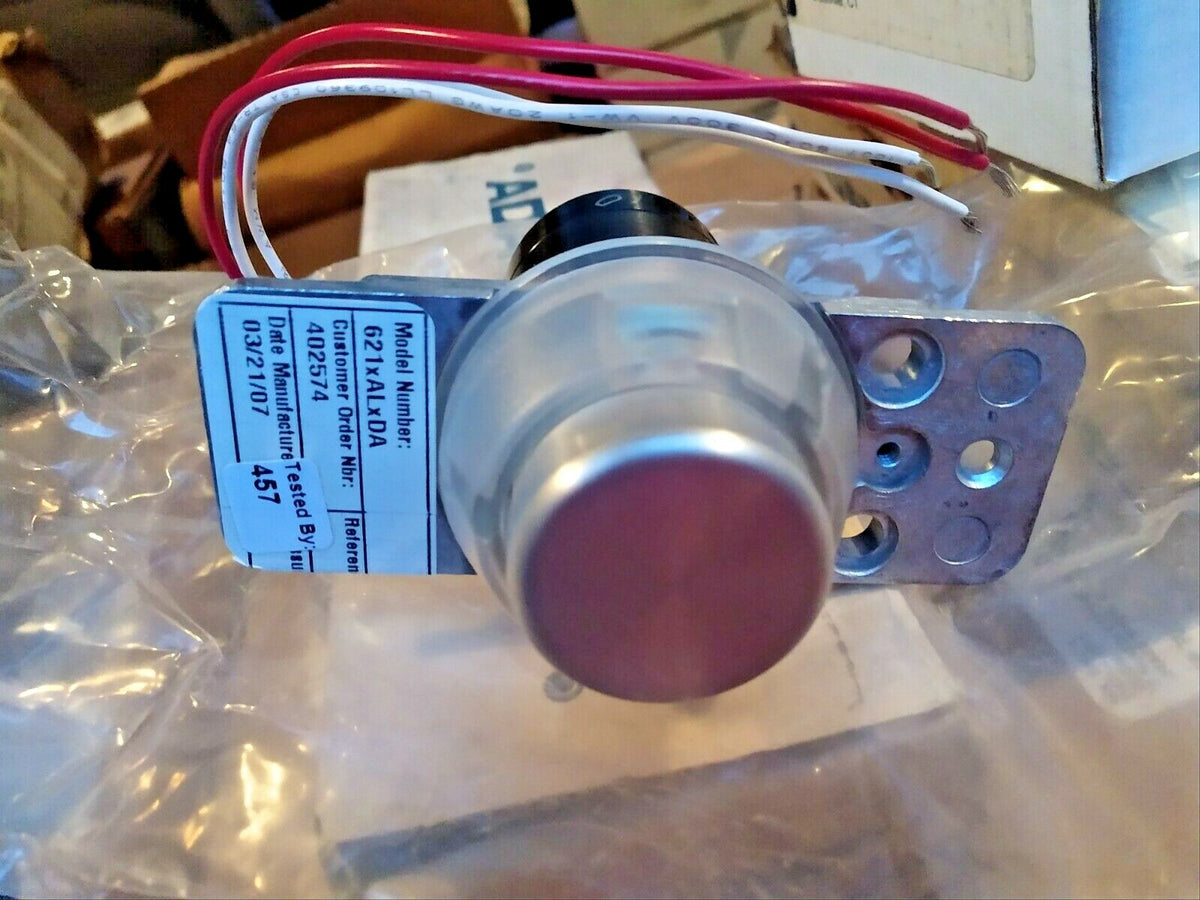  SCHLAGE 621 AL DA  HEAVY DUTY PUSH BUTTON WITH DELAY ACTION