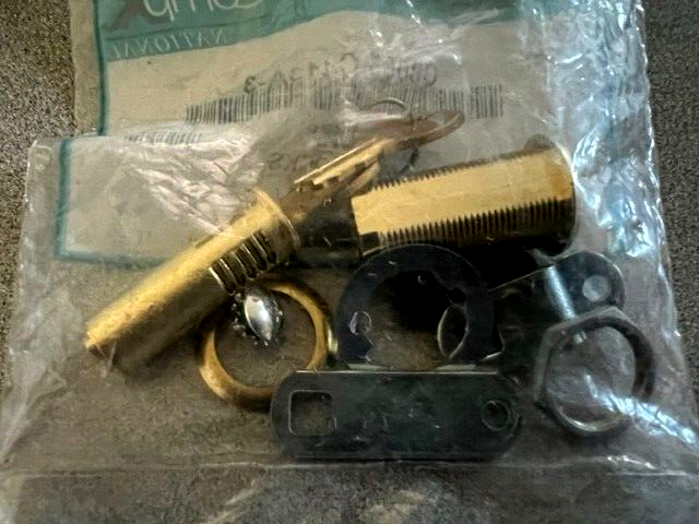 COMPX NATIONAL C8055 - C413A - 3  Cam Lock 