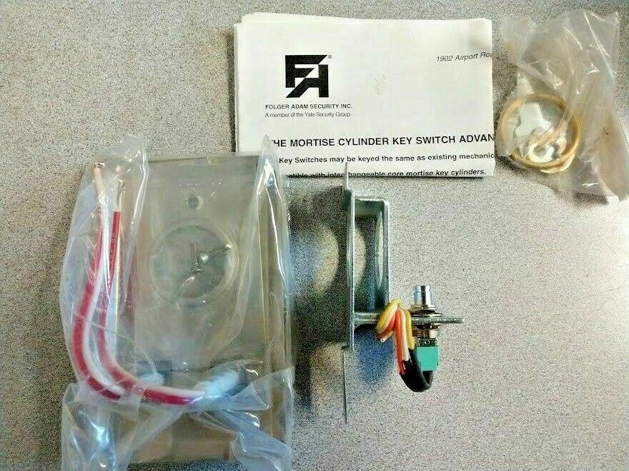 FOLGER ADAM  MADE BY SDC 701-6 X L2 MOMENTARY KEY SWITCH 24VDC US32D