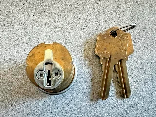 ARROW LOCK 1 " ( WITH CAM)  MORTISE CYLINDER AR 5  PIN KR US26D