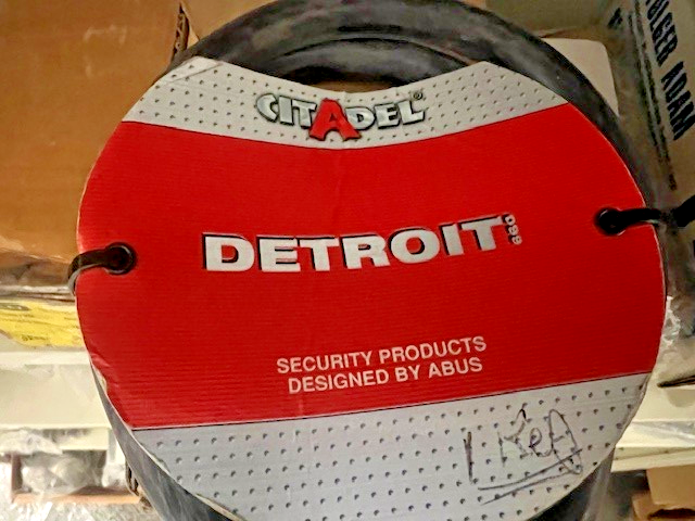 ABUS CITADEL CS30.80  BIKE CABLE LOCK - BLACK "DETROIT" (1 key only)
