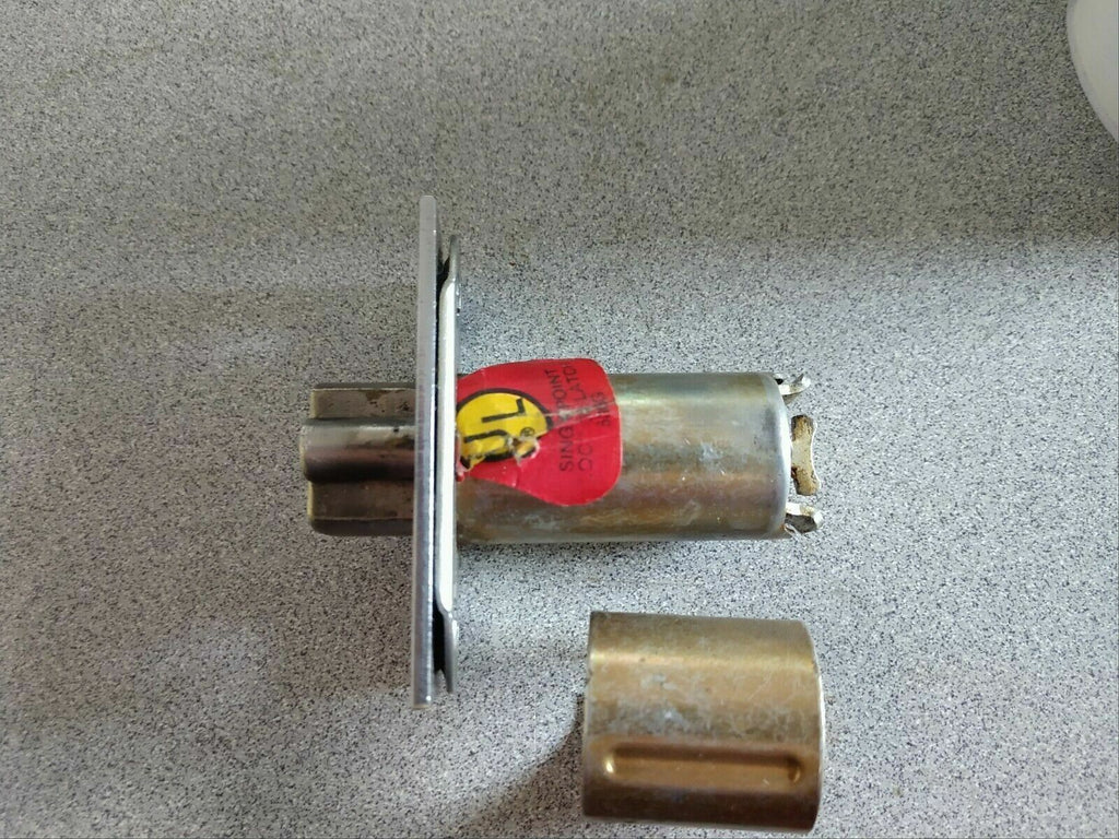 SCHLAGE LOCK 2 3/4" DEADLACH USED US26D